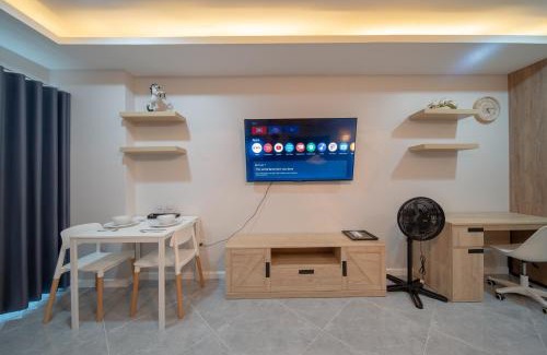 Jomtien Apartment | Jomtien Seaside studio at View Talay 5
