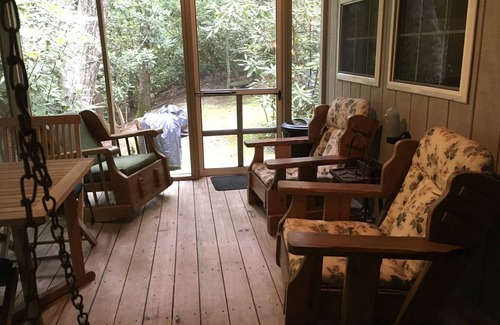 Marietta Cottage | Jones Gap, Travelers Rest and Greenville, SC. Hiking, mountain biking, fishing