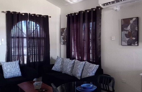 Portmore House | Joshua's Getaway in Portmore
