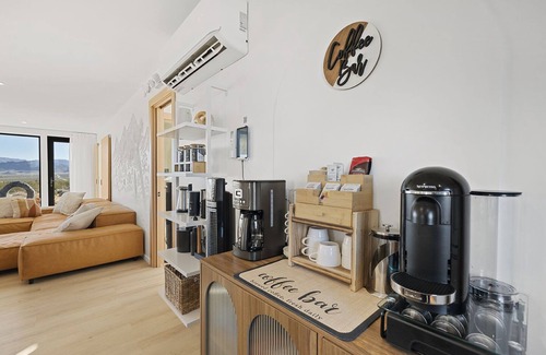 Joshua Tree House | Joshua Tree Off-Grid Container Home