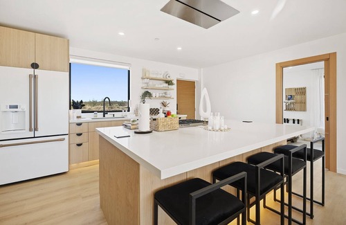 Joshua Tree House | Joshua Tree Off-Grid Container Home