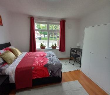 Becontree House | JosteeStay Apartments -Rooms