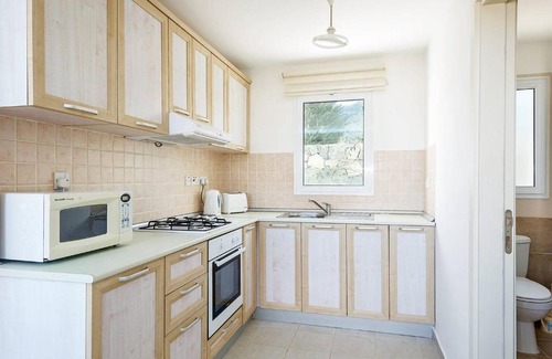 Kucukerenkoy House | Joya Cyprus Songbird Garden Apartment