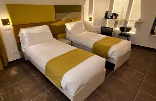 Finale Pia Apartment | 'Joyfül Accomodation Camera 1' with Wi-Fi and Air Conditioning