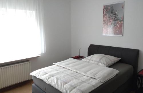 Siershahn House | JQs Home - Guest Rooms - WiFi TV