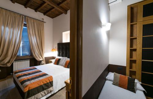 Monti House | JR Suites