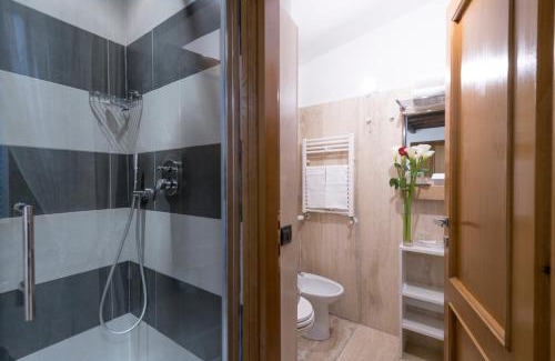 Monti House | JR Suites