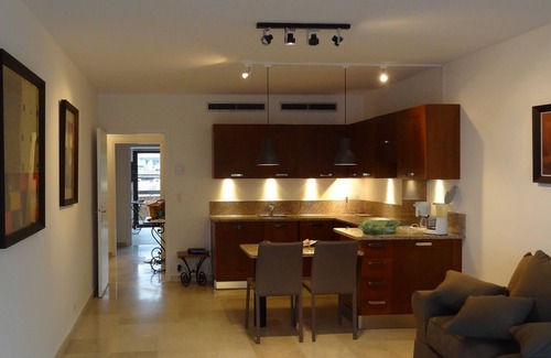 Juan-les-Pins Apartment | Juan les pins Center facing the sea, large 2 bedrooms apartment with parking