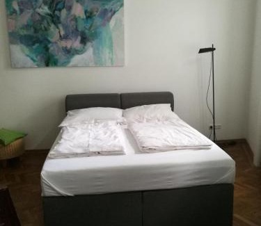 Wahring Apartment | Jugendstil Garconniere