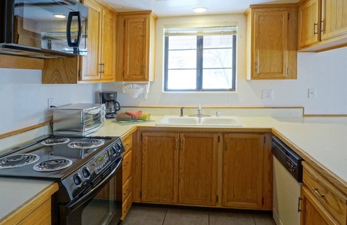 June Lake Condo | June Lake Interlaken 15, Lake Mountain and Views!