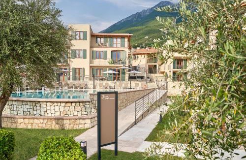 Assenza Apartment | June Stay Lake Garda