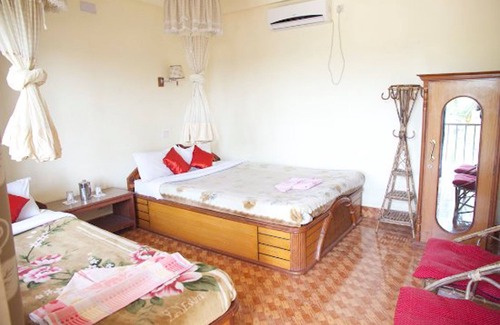 Sauraha Hotel | Jungle Sunset Camp