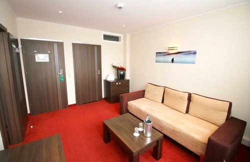 Bant House | Junior suite with bath - Home Hotel