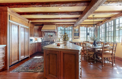 Mammoth Lakes House | Juniper Ridge 16 5000 sq ft, Grand Chateau at Eagle, Expansive Mountain Views by RedAwning