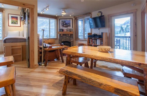 Mammoth Lakes House | Juniper Springs Lodge # 426