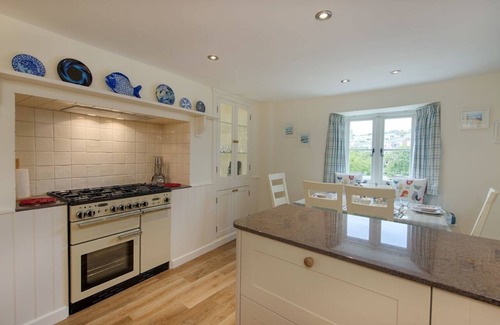 Noss Mayo Cottage | JUNKET COTTAGE, pet friendly, luxury holiday cottage in Noss Mayo