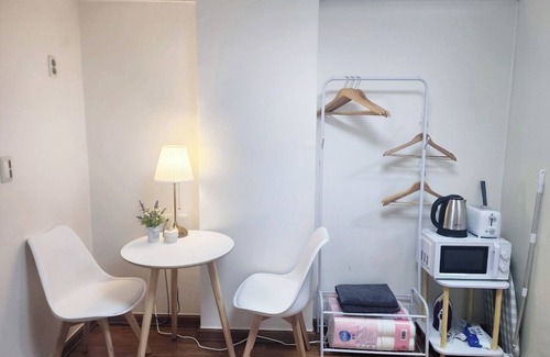 Yeoksam Apartment | Just 2 minutes from Yeoksam Station/Prime location!