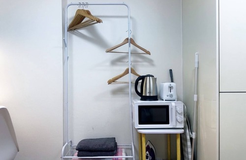 Yeoksam Apartment | Just 2 minutes from Yeoksam Station/Prime location!