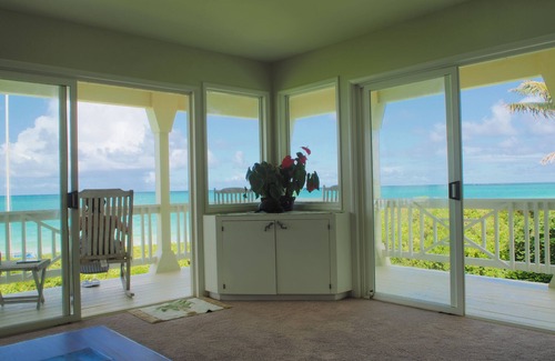 Kailua House | Just 40 Steps to the Most Beautiful White Sand Beach in the World