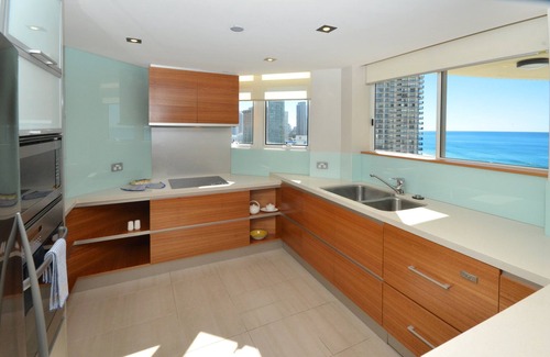 Surfers Paradise Apartment | Just can't beat Apartment 269 of the Moroccan Resort