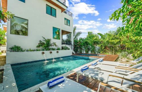 Sarasota House | Just Lanai-ing Around