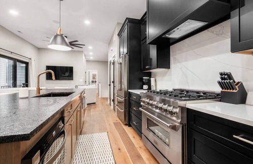 Downtown Columbus House | Just Listed, D Town Views, OSU, Short North!