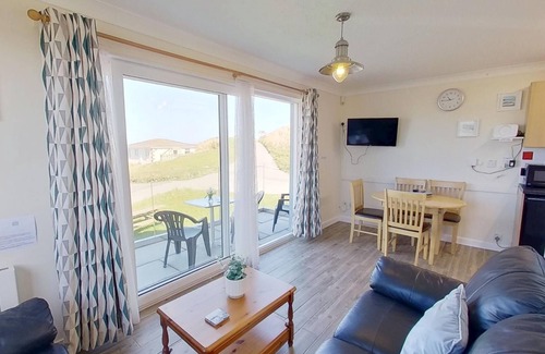 Hayle Cottage | Just minutes from three miles of sandy surf beach below