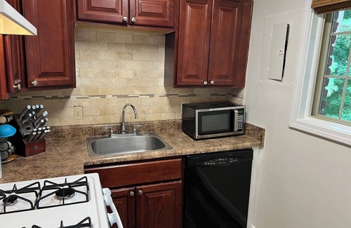 Atlanta Apartment | Just Peachy 2BR/2BA apartment in Atlanta with 5G fast WiFi, All to Yourself