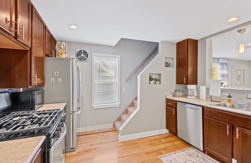 Hudson House | Just steps to Downtown Hudson and St. Croix River!