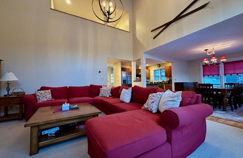 Central Vermont- Killington Villa | K6 Topridge Unit 30A Slopeside with Private Hot Tub