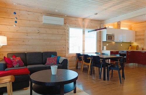 Syote Ski Chalet | Kaarnikka