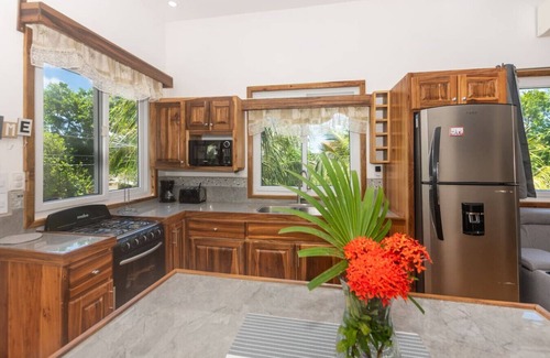 Antoneys Cay Cabin | Kaia’s Oasis – New Modern Cabana Stay in West End