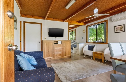 Bright Apartment | Kalamunda 6 - On the Rail Trail