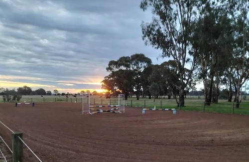 Caniambo Cottage | Kalara Cottage Farm stay