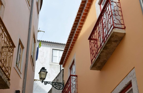 Santa Maria Maior Apartment | Kalathos House 3 By Gt House