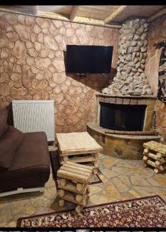 Kato Zachlorou Ski Chalet | Kalavrita House 62