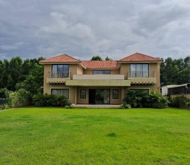 Sanand Villa | Kalhaar Blues And Greens Premium Villa