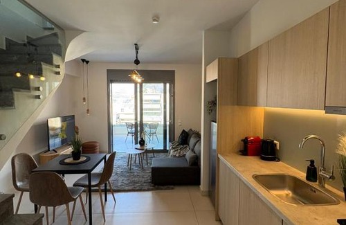 Kallithea Apartment | Kallitheas Maison with Shared Pool