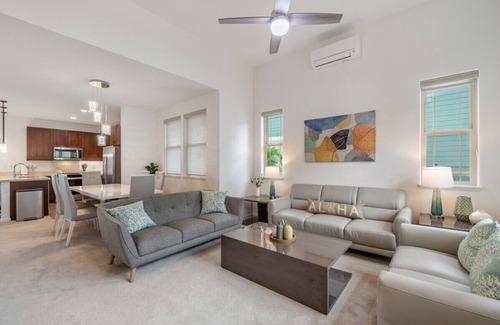 Makaha Valley House | Kalo Homes ~ Ocean View Escape