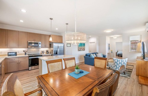 Makaha Valley House | Kalo Homes ~ Surfside Serenity