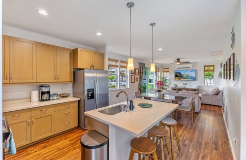 Makaha Valley House | Kalo Homes ~ Tropical Makaha Sanctuary