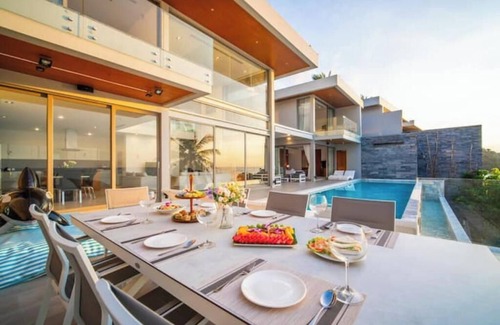 Kamala Villa | Kamala Beach Front Sea View 6 Bedroom Villa