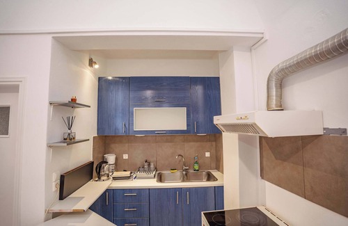 Kamari Apartment | Kamari Open View - Santorini Family Escape