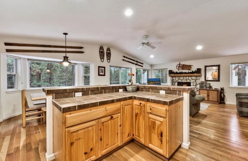 Pioneer Trail House | Kamp Koyukon