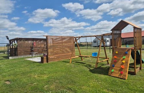 Lubien Kujawski House | Kanadyjka