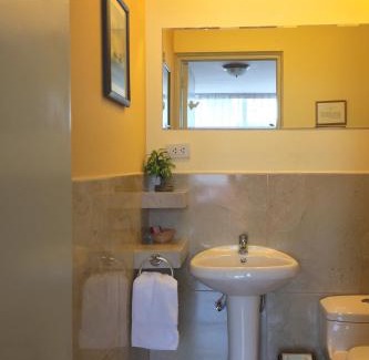 Miraflores Apartment | Kanata Properties