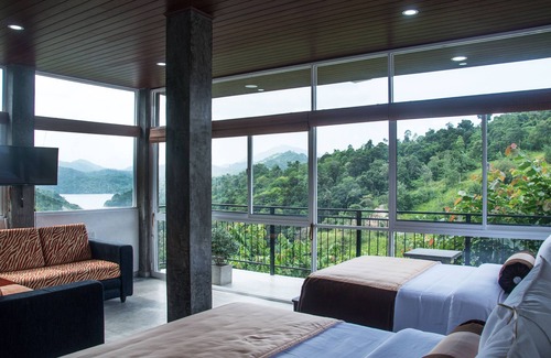 Wayikkal Hotel | KANDY VICTORIA ECO RESORTn"Private villa with stunning mountain & lake views"