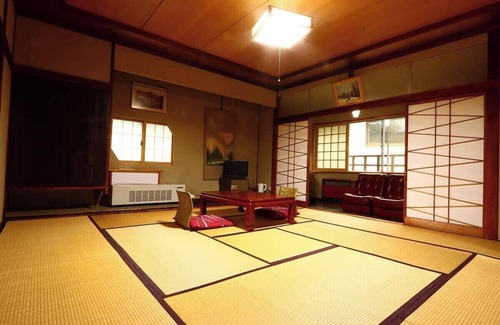 Yudanaka Shibu Onsen Hotel | Kaneki Hotel