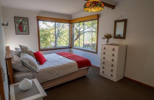 Kalaru House | Kangarutha Cottage - Escape to Nature just minutes to Tathra