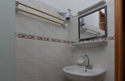 Kardamyli Hotel | Kardamili Beach Hotel
